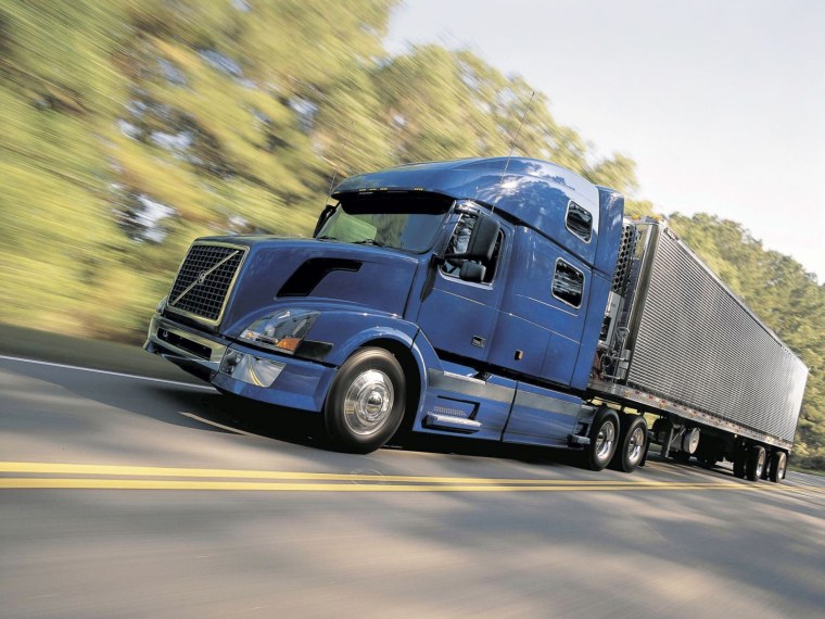 Грузовик Volvo VNL 780