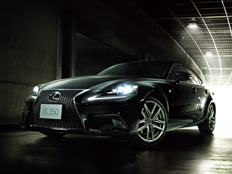 Lexus is 250 f Sport черный