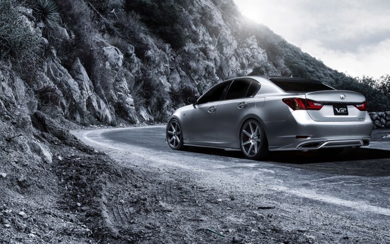 Lexus is f Wald