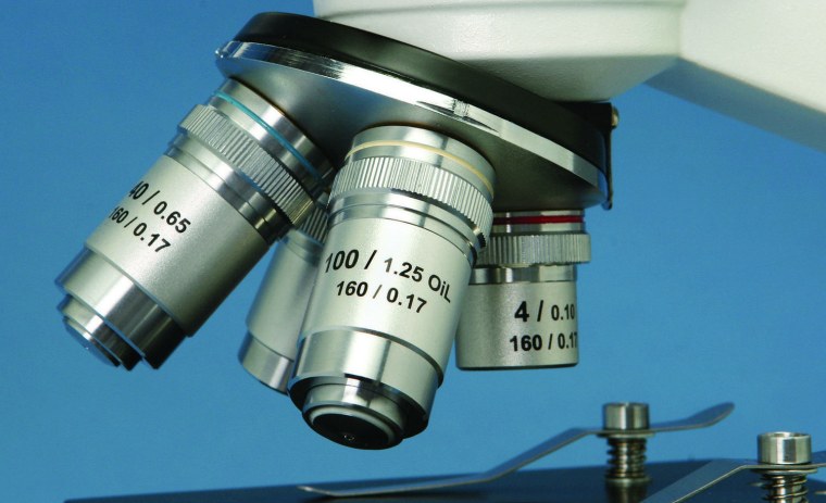 Объектив микроскопа фото