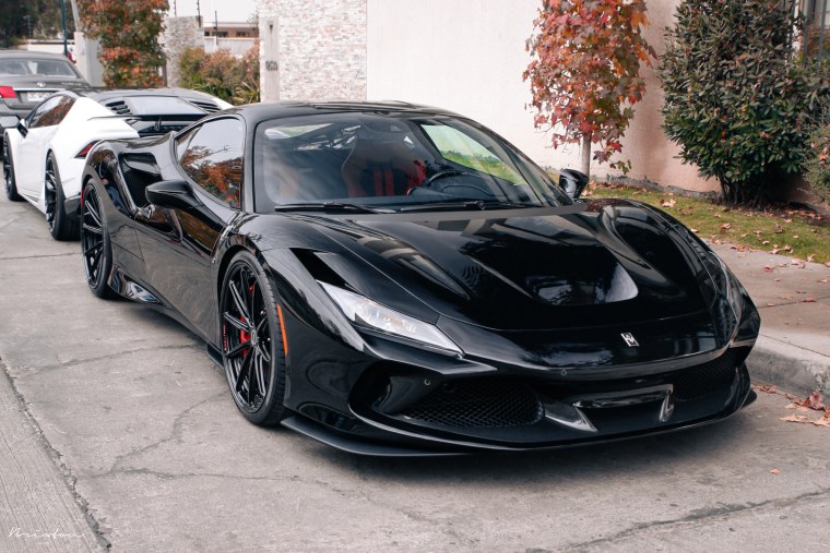 Ferrari f8 Black