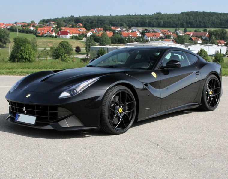 Феррари ф12 Берлинетта черная