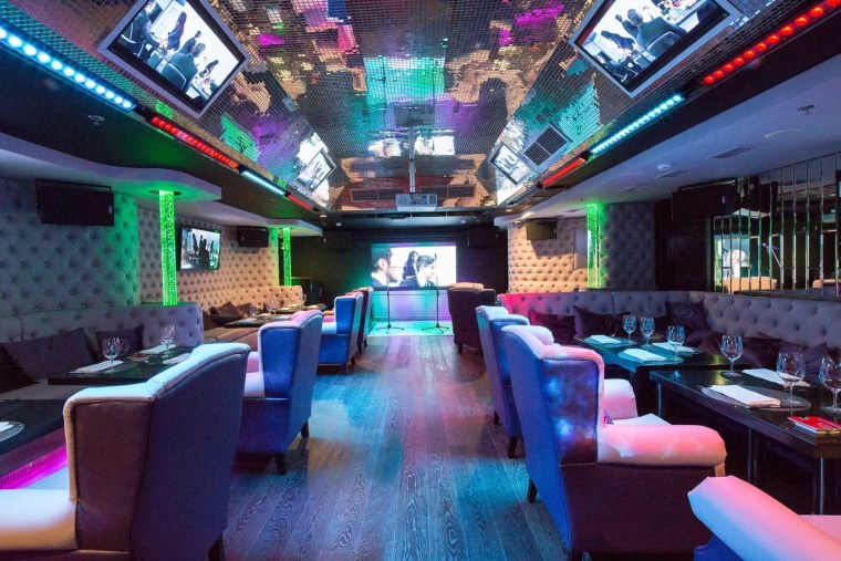 Караоке зал