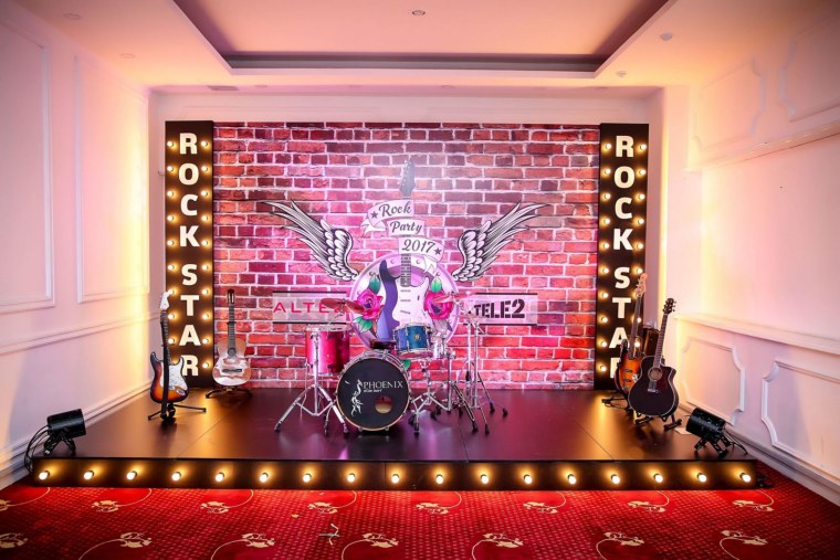 Фотозона в стиле рок вечеринки