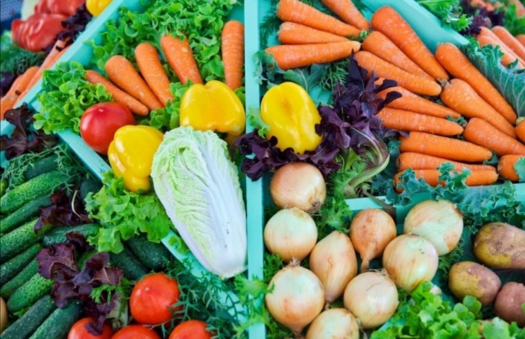 Овощи и фрукты с огорода