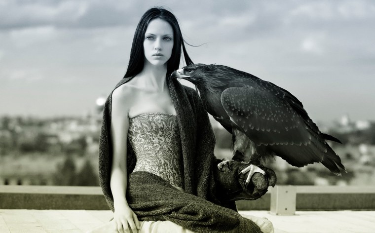 Якутская девушка с чороном