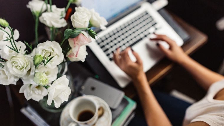 Стол компьютерный цветы