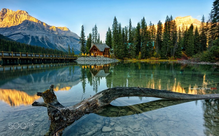 Озеро в горах