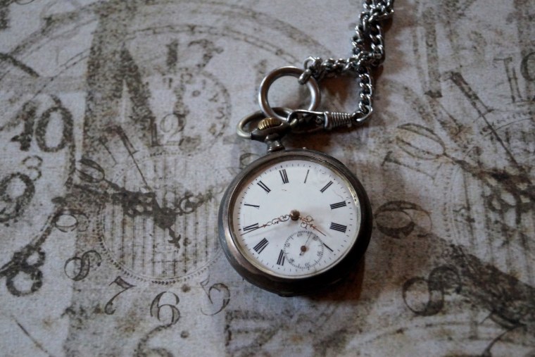 Старые часы на руку