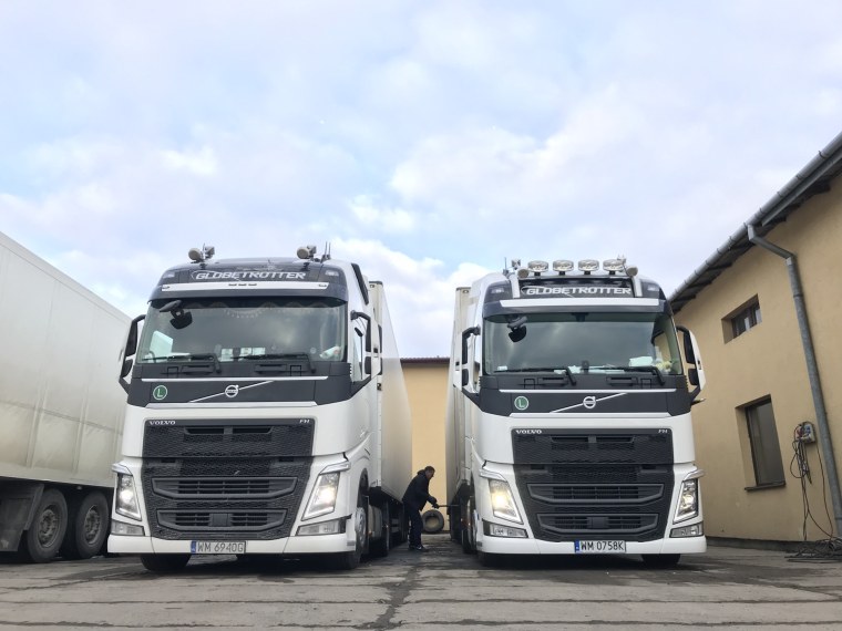 Вольво ФШ 16 белая