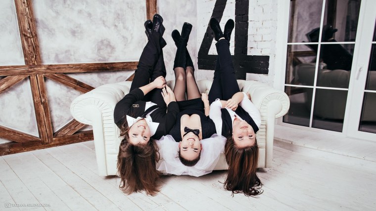 Фотосессия подруг в студии