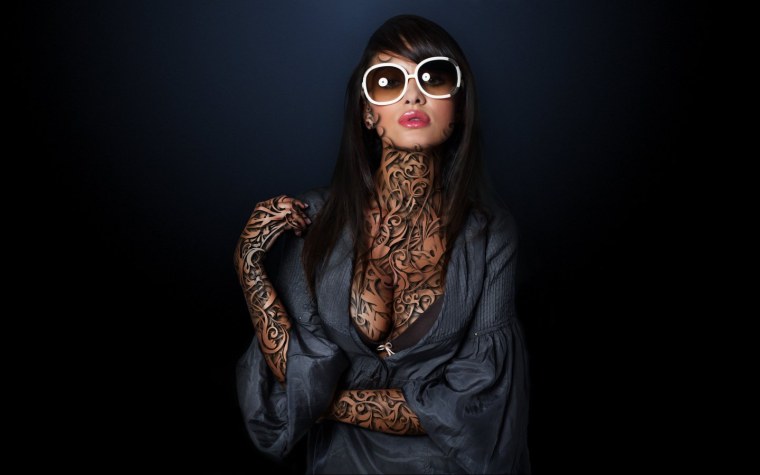 Николь Остин на мотоцикле