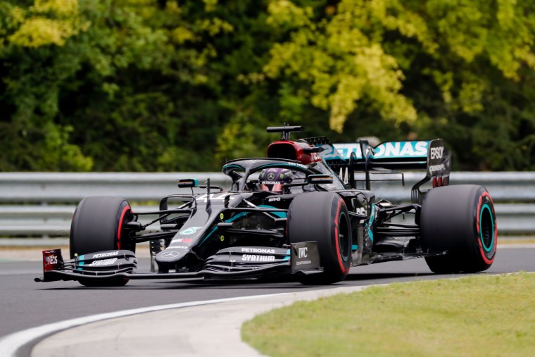 Mercedes AMG Petronas f1 2020