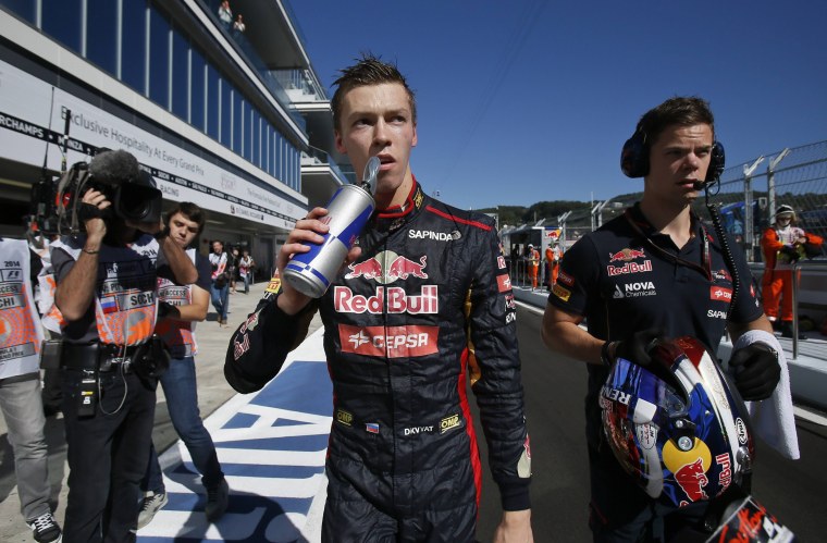 Даниил Квят ред Булл