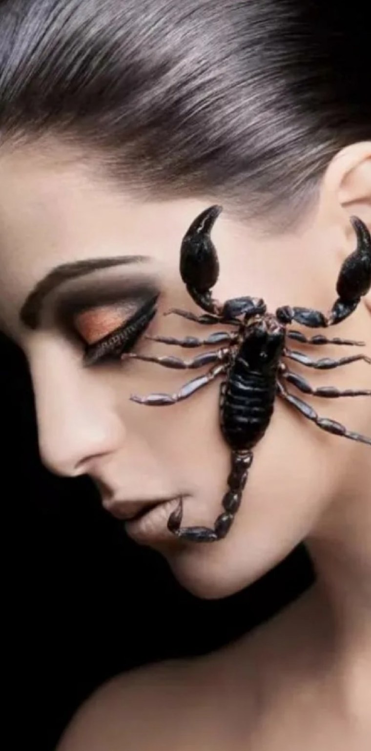 Девушка Скорпион