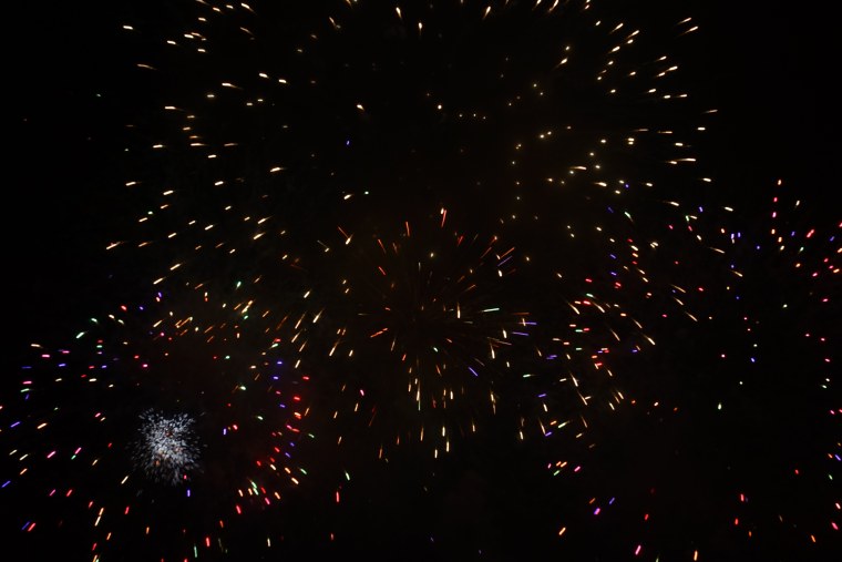 Искры фейерверк