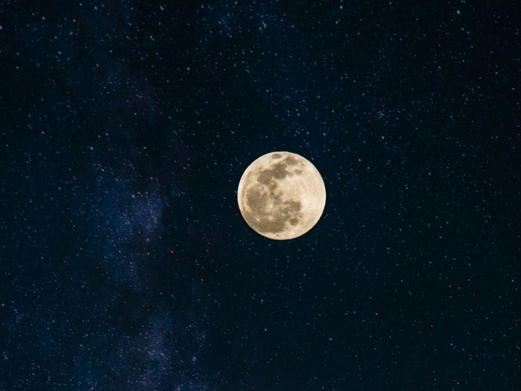 Фиолетовый фон Минимализм