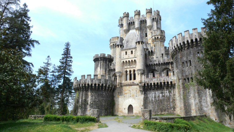 Замок башня Уэльс