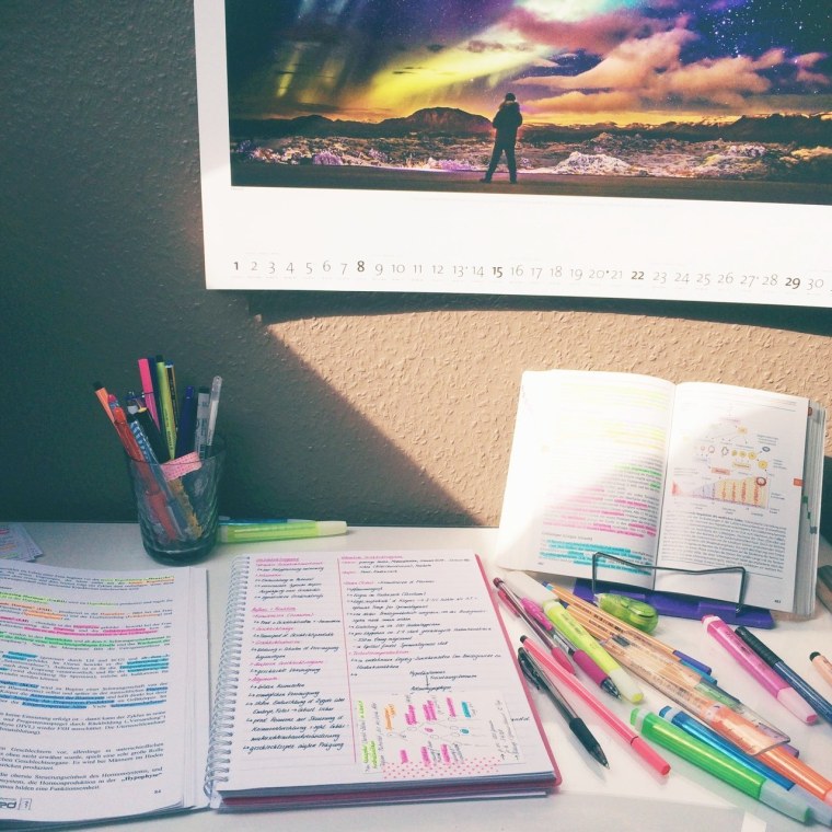 Картинка для бейджа в школу