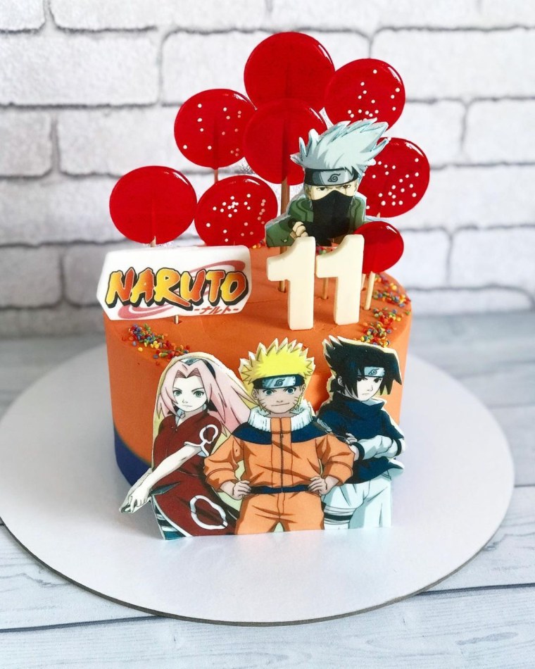 Саске с тортиком