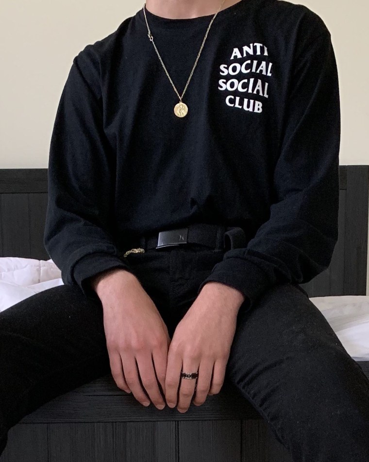 Эстетика чёрной одежды парни