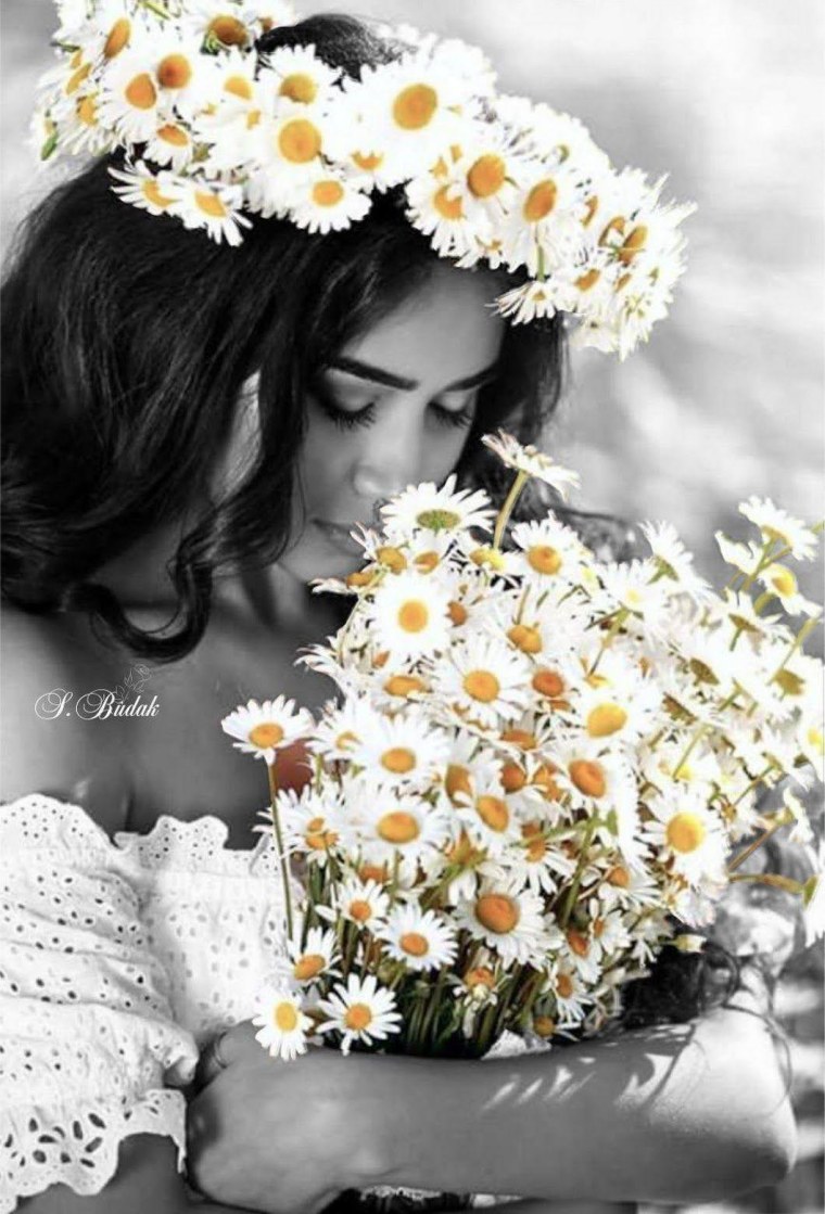 Картина девочка с ромашками