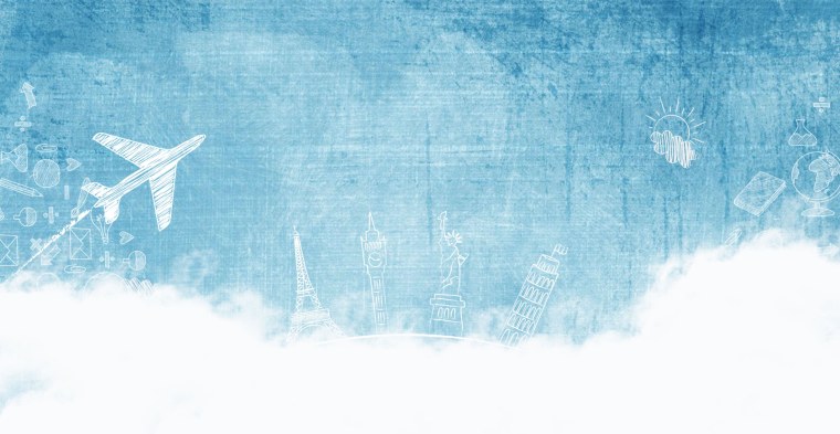 Самолет над взлетной полосой