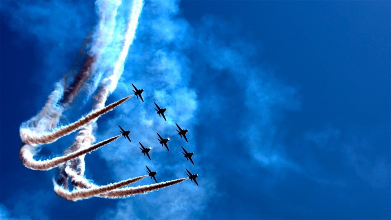 Военные самолеты в небе