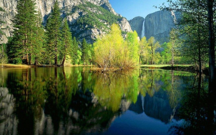 Озеро Маккей Канада