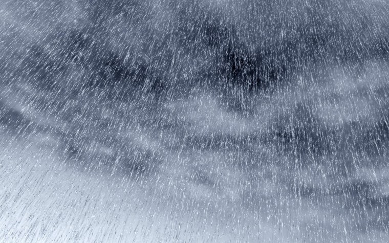 Капли на стекле