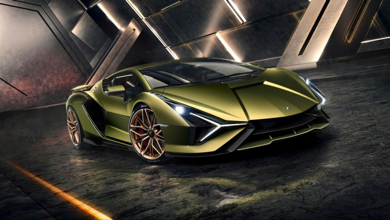 Lamborghini Huracan в темноте