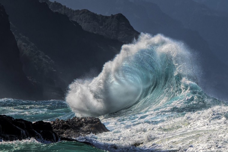 Море Утес шторм