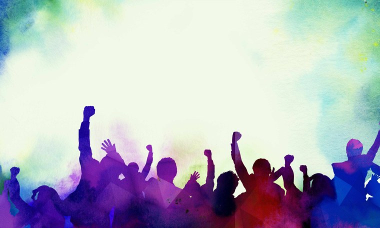 Молодежь танцует