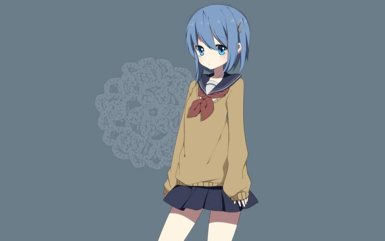 Девочка с синими волосами в очках