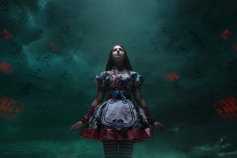 American MCGEE S Alice и Alice: Madness Returns