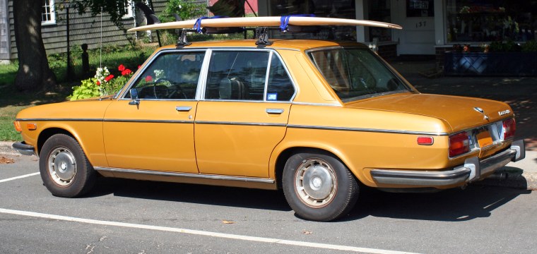 BMW 2500 sedan