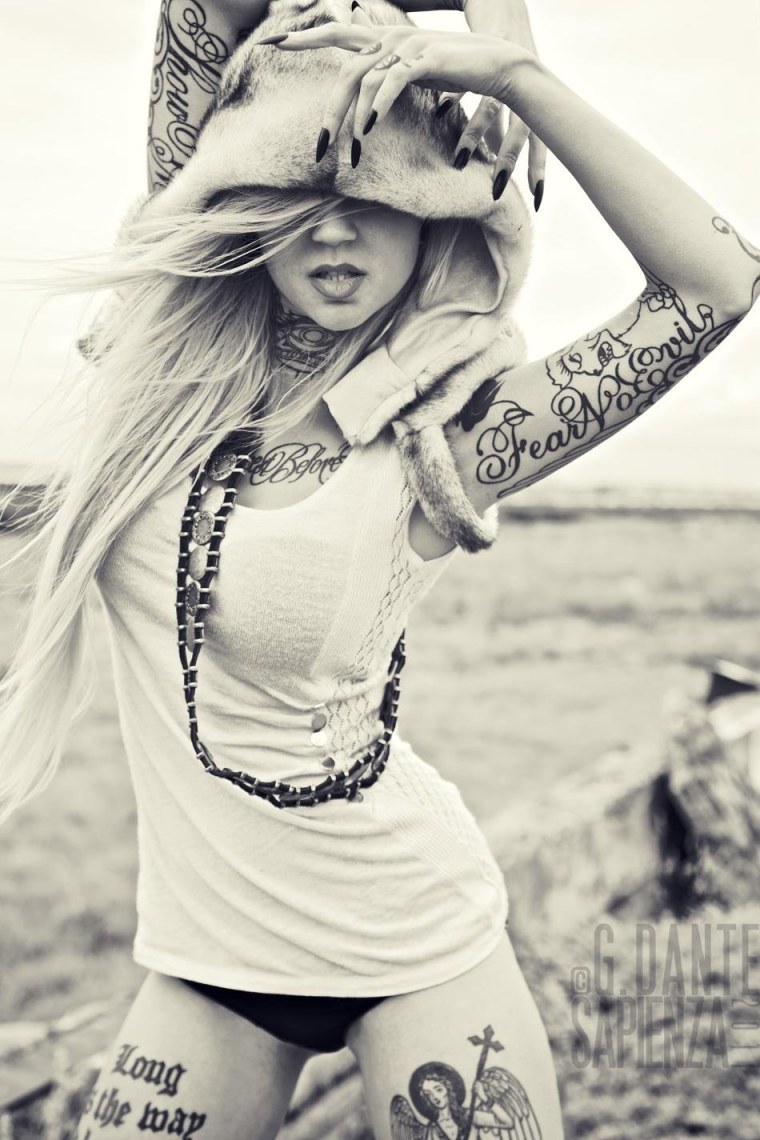 Sara Fabel модель
