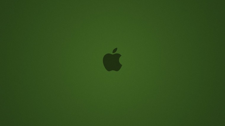 Айфон на зеленом фоне