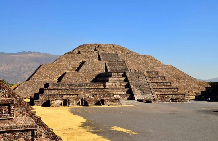 Пирамида Хеопса фото