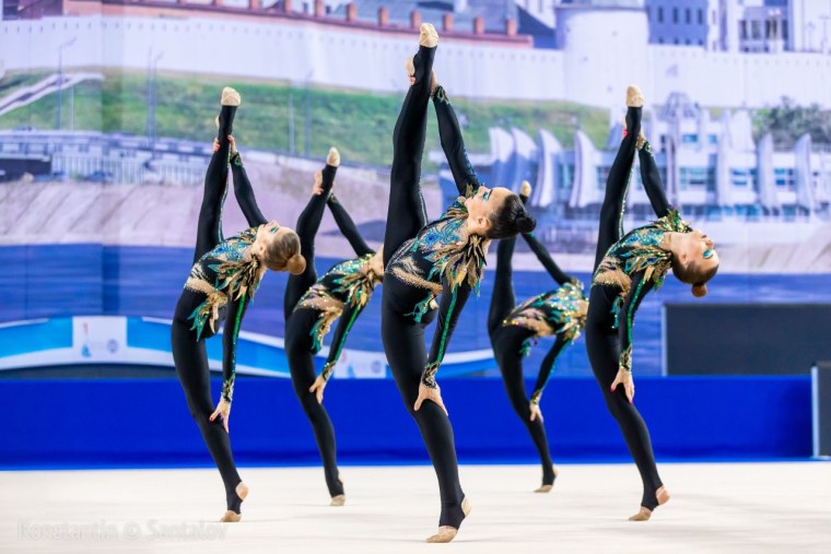 Амуаж эстетическая гимнастика команда