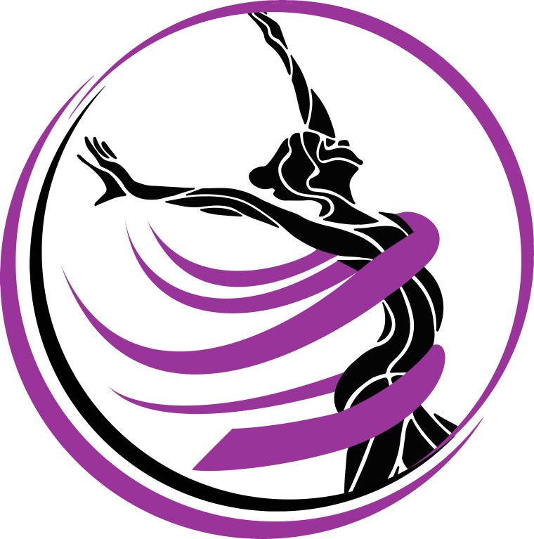 Гимнастка в прыжке с лентой