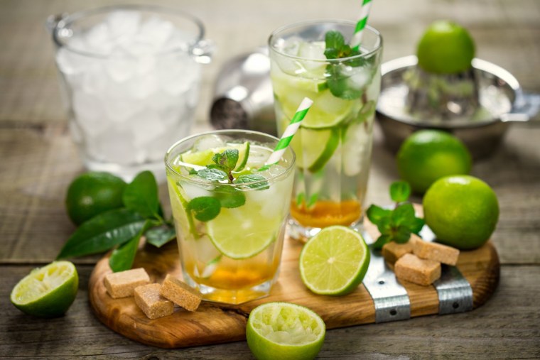 Кайпиринья коктейль