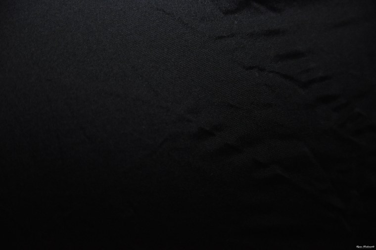 Черная фактурная бумага