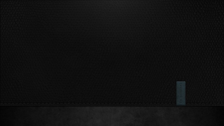 Черная матовая кожа