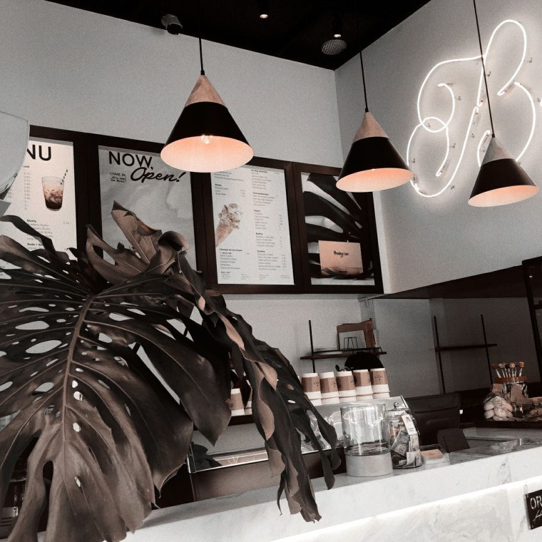 Эстетика коричневого и черного бежевого цвета