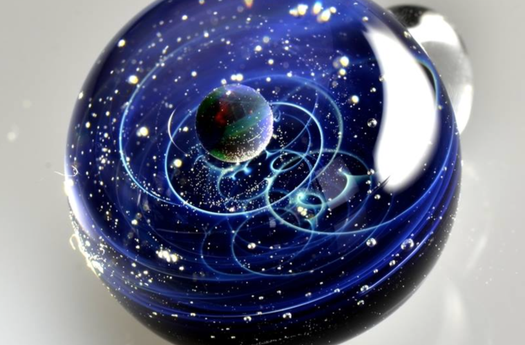 Стеклянные шары сатоши Томизу