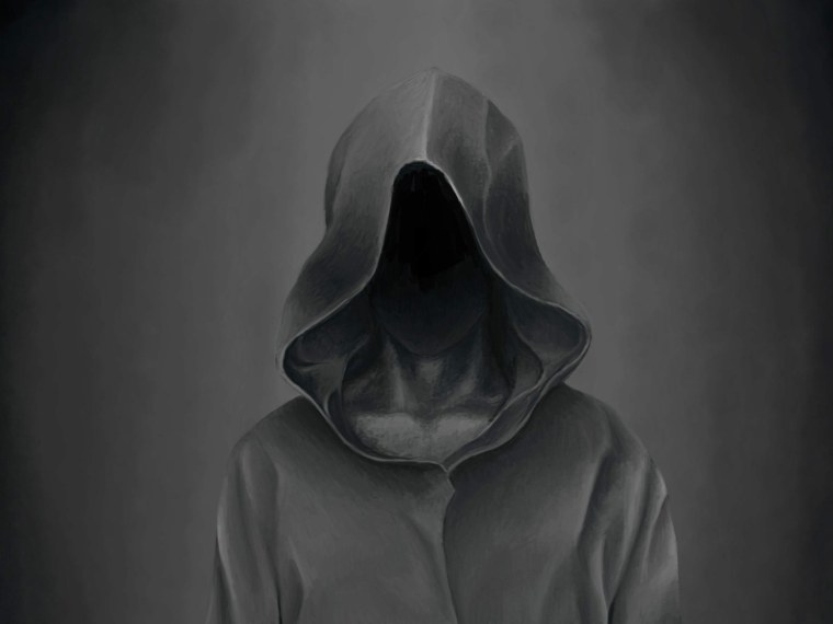 Человек в капюшоне без лица