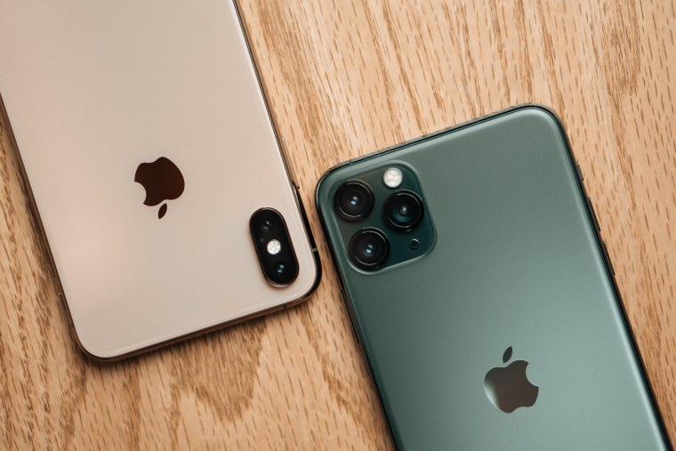 Iphone 7 на столе