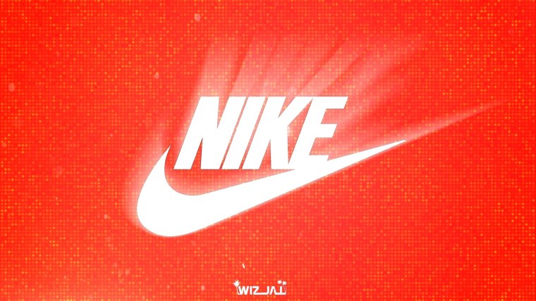 Оранжевый логотип Nike