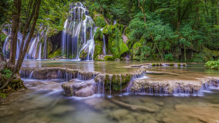 Природный фон